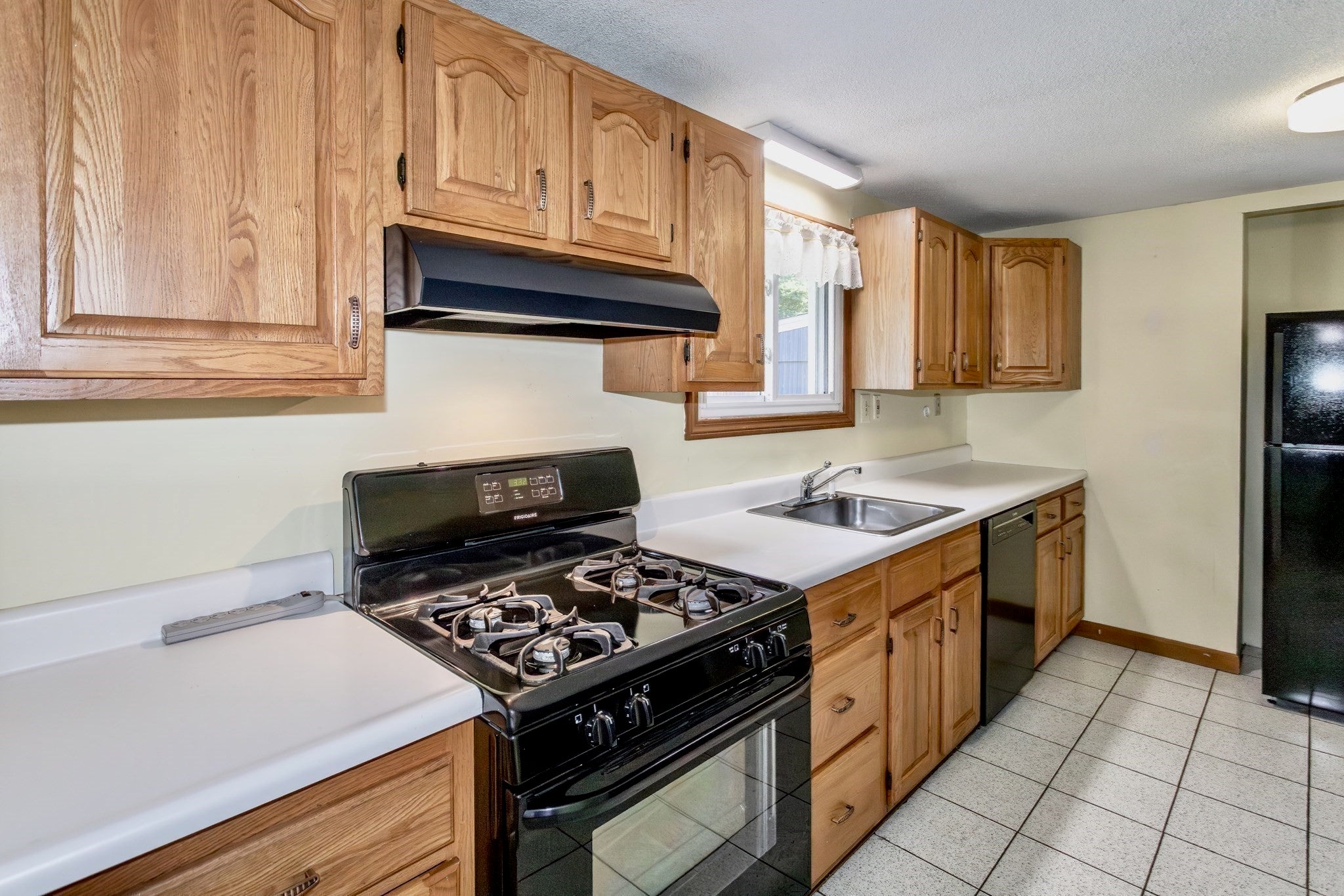 71 Birch Bluffs Drive, Westfield, MA Photo #11