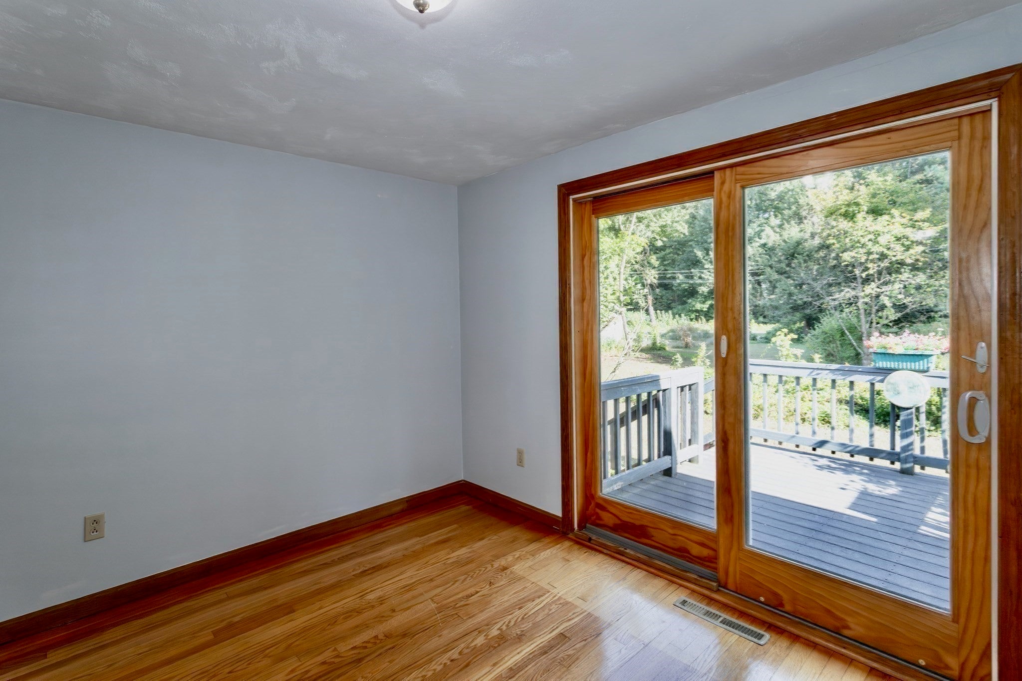 71 Birch Bluffs Drive, Westfield, MA Photo #16