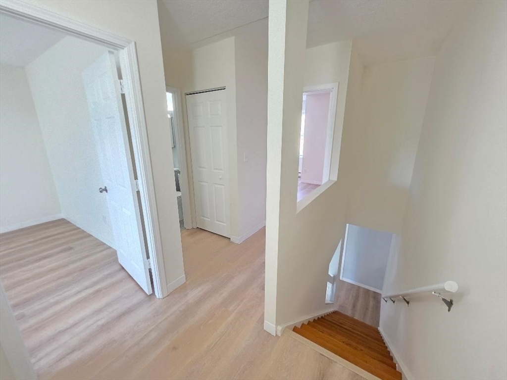 92 Lawn St 7-160