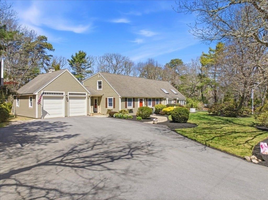 12 Salt Marsh Ln