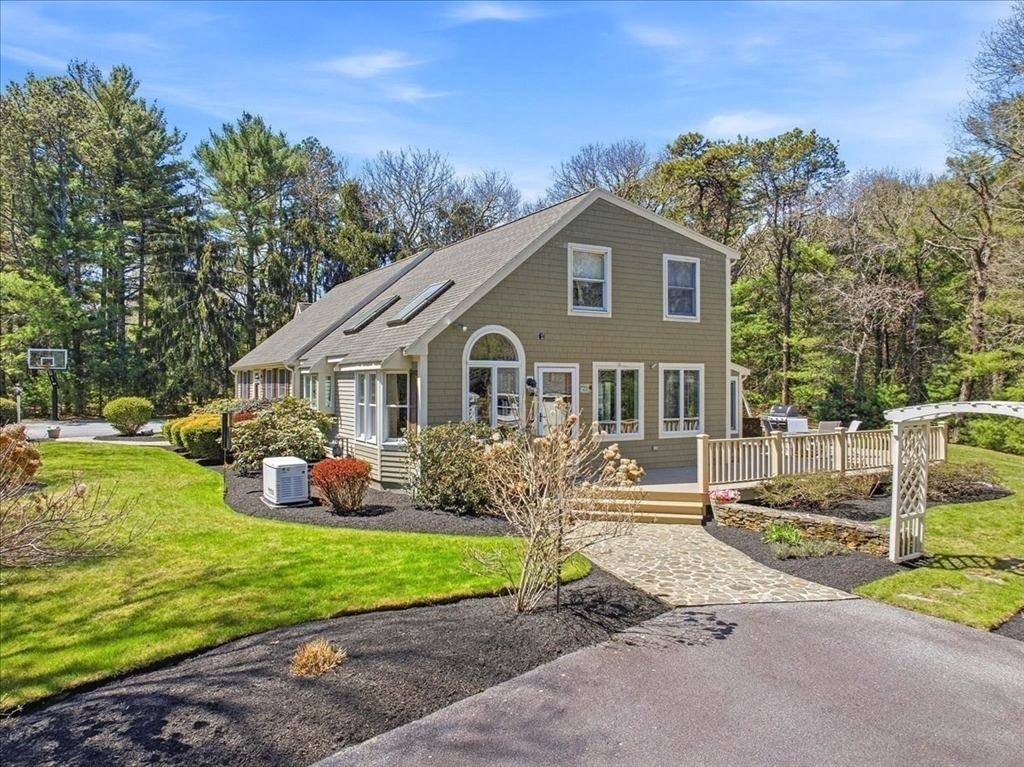 12 Salt Marsh Ln