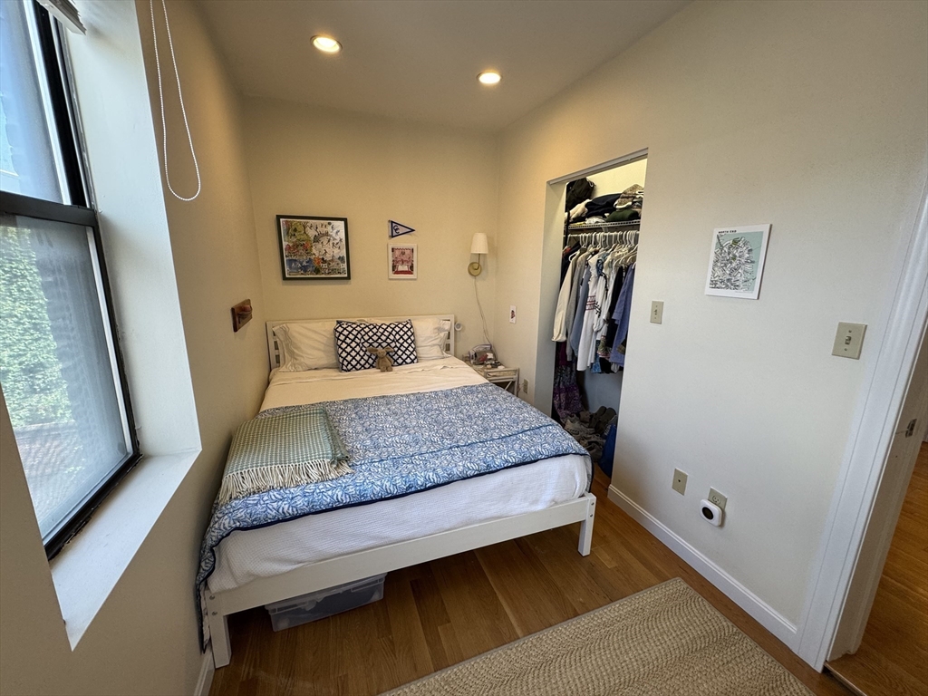 205 Endicott St 4