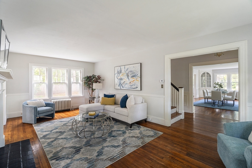 15 Agawam Rd