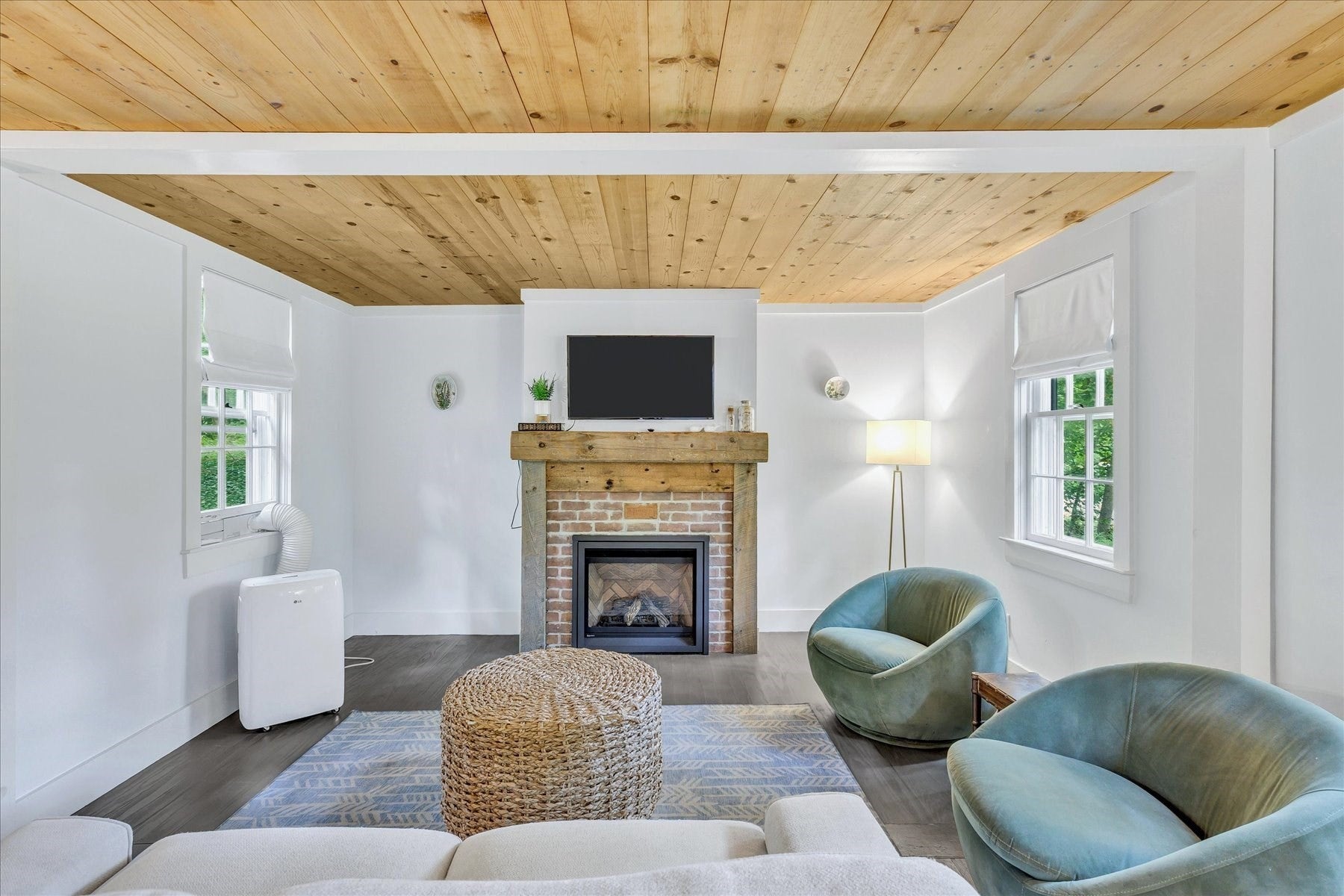 1825 Main Street 6a, Barnstable, MA, 1825 Main Street 6a, Barnstable, MA Photo #4