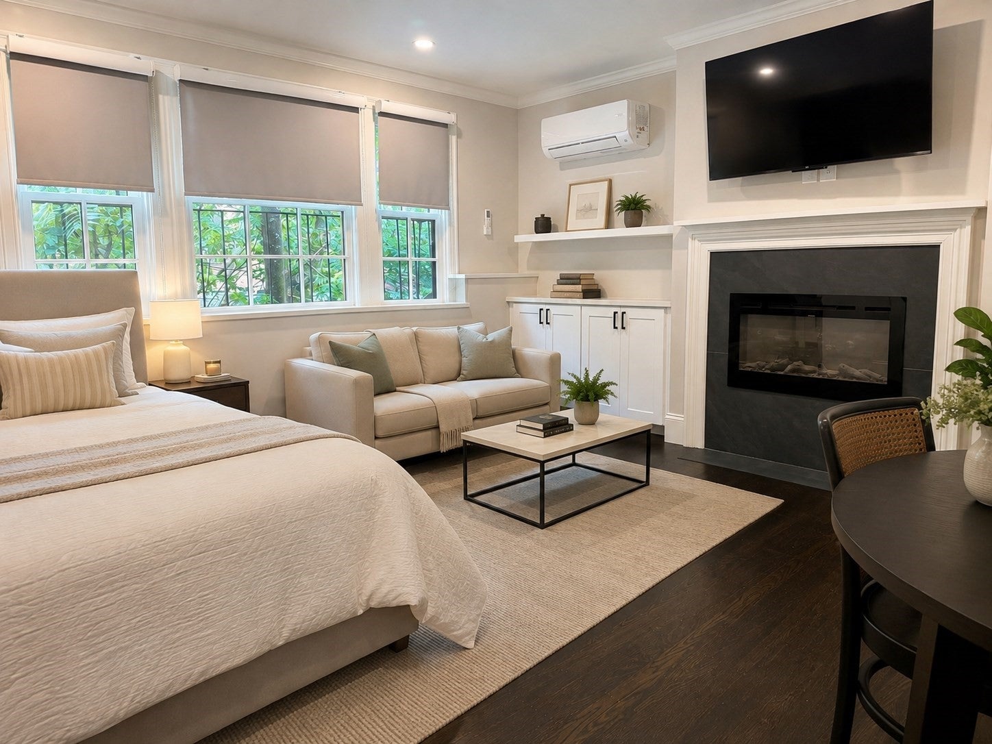 107 Charles 402