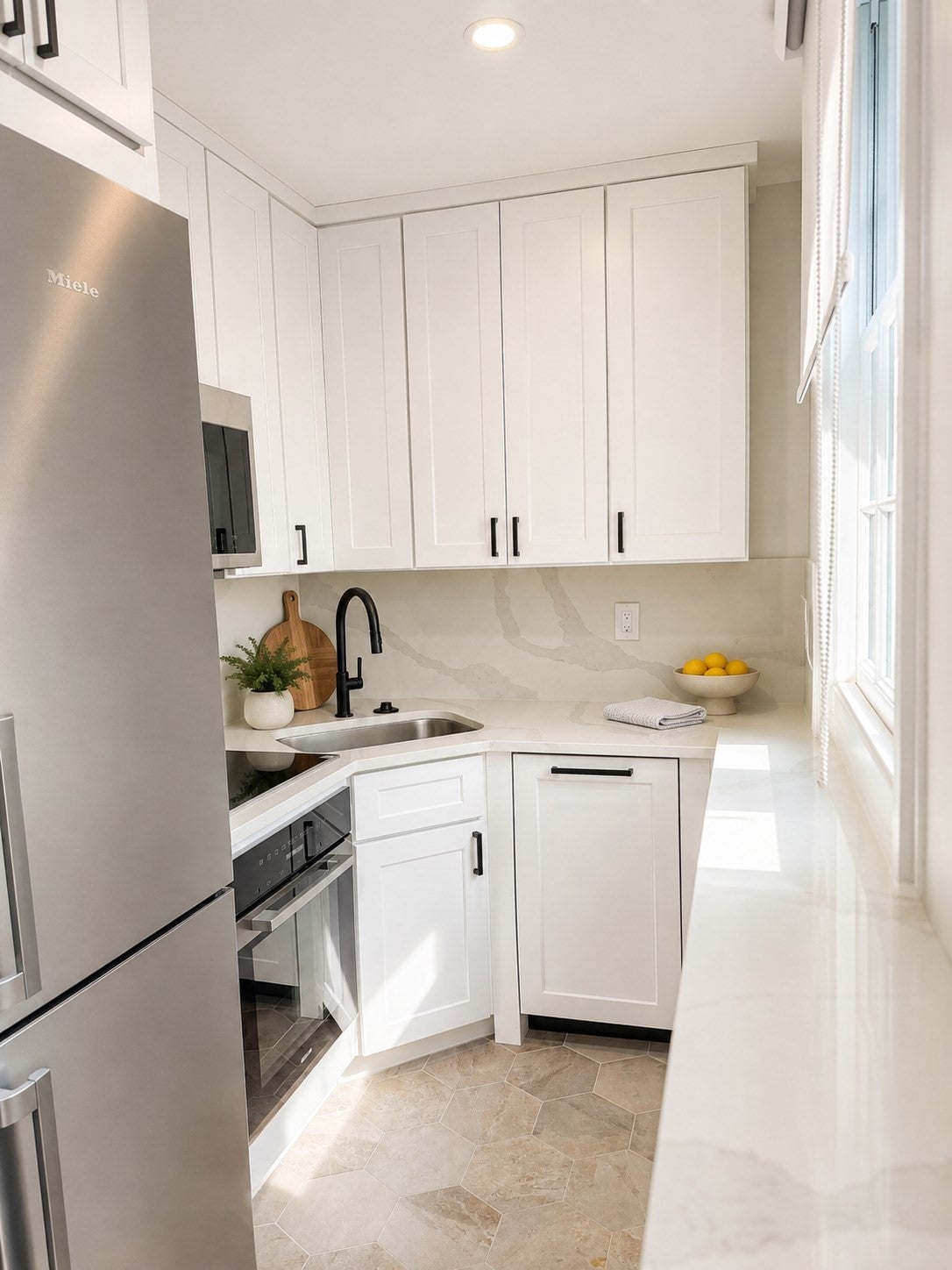 107 Charles 402