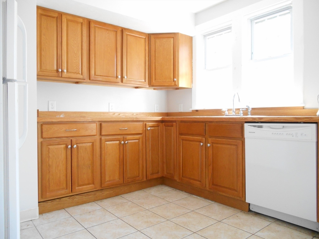 23 Trafalgar Square 23
