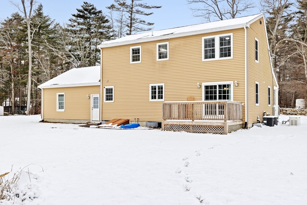 3 Evergreen Rd
