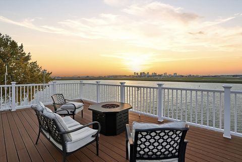 191 Court Rd 3 Winthrop MA 02152