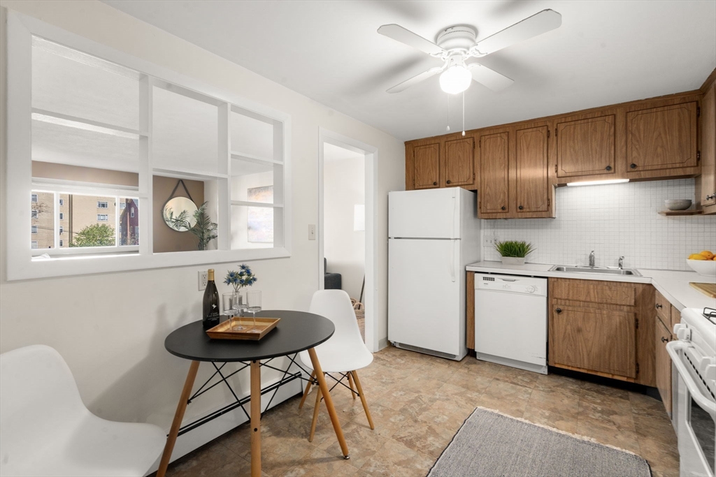 215 Massachusetts Avenue 19 (34)