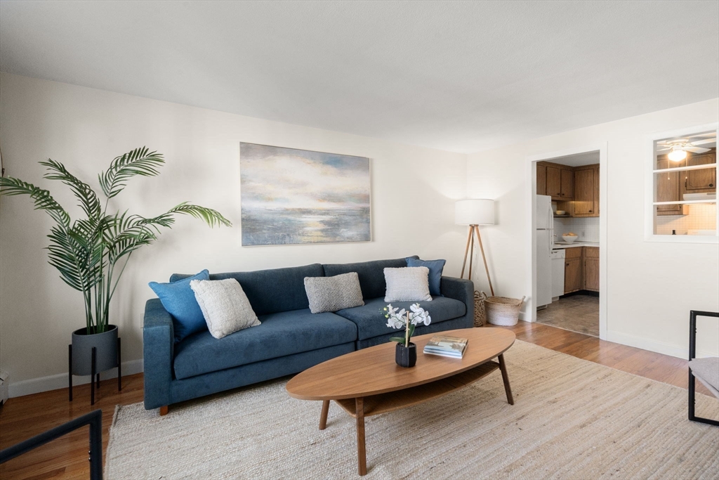 215 Massachusetts Avenue 19 (34)