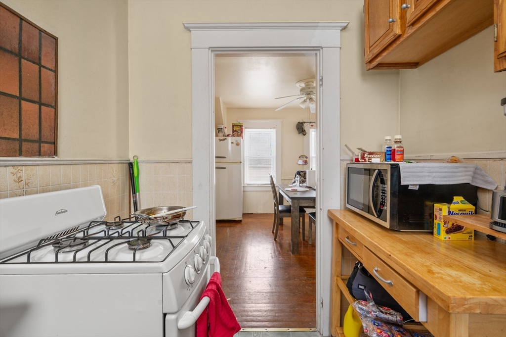 193 Division St