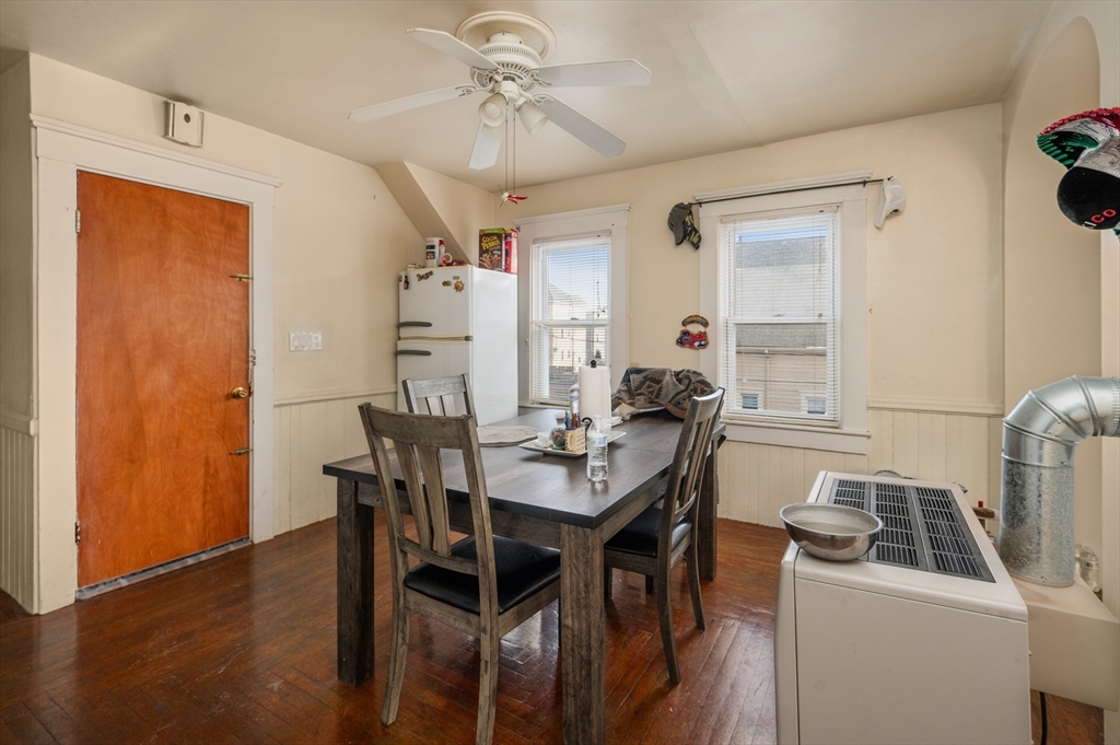 193 Division St