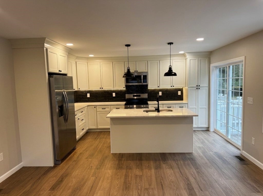 93 Rockland Road 2
