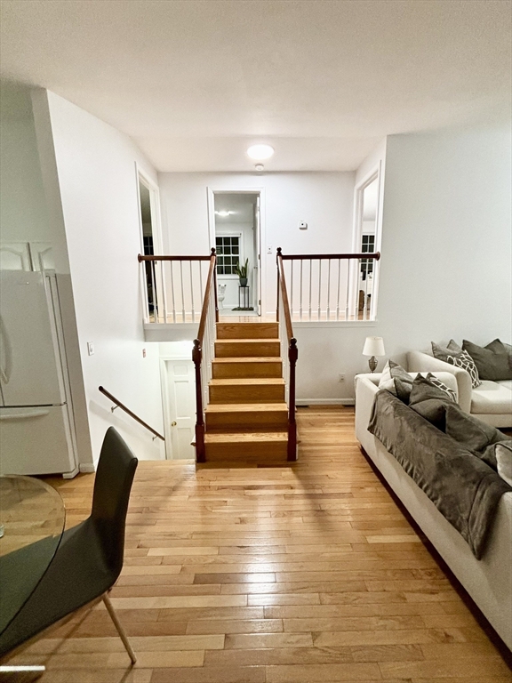 112 Chris Dr