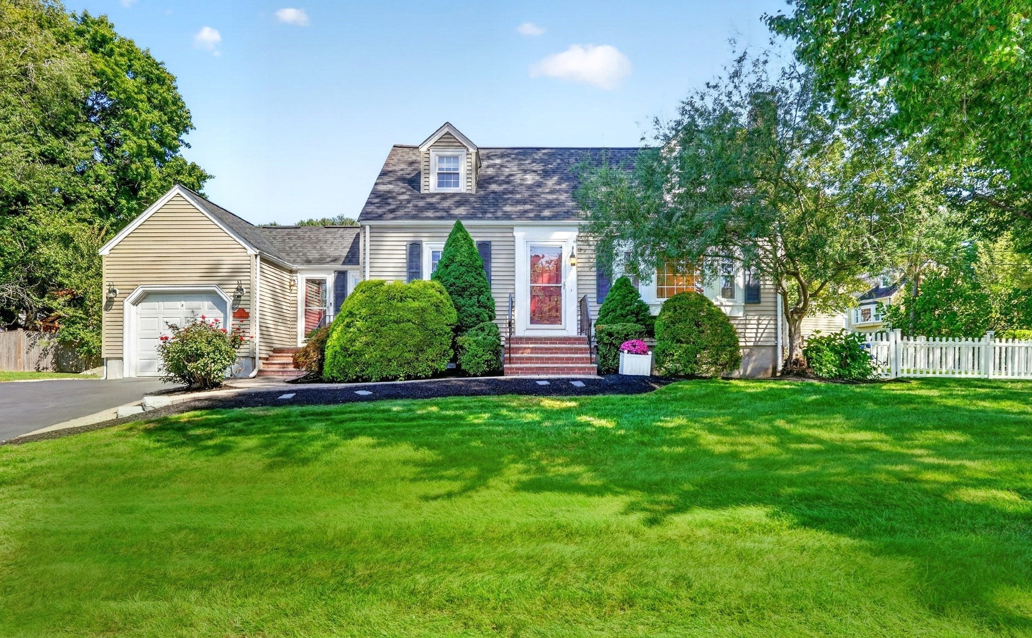 8 Sunnyfield Road, Bedford, MA, 8 Sunnyfield Road, Bedford, MA Photo #1