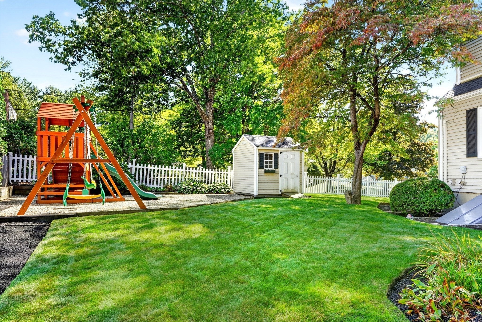 8 Sunnyfield Road, Bedford, MA, 8 Sunnyfield Road, Bedford, MA Photo #22