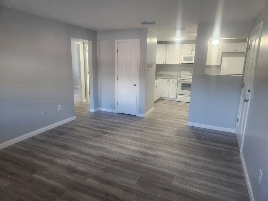 176 Maple Avenue 2-1