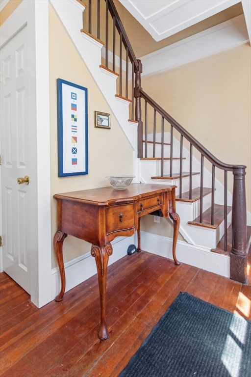 24 Vestry St