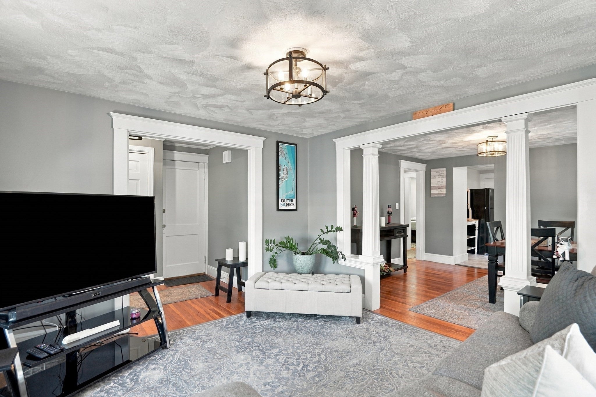7 Bee Street B