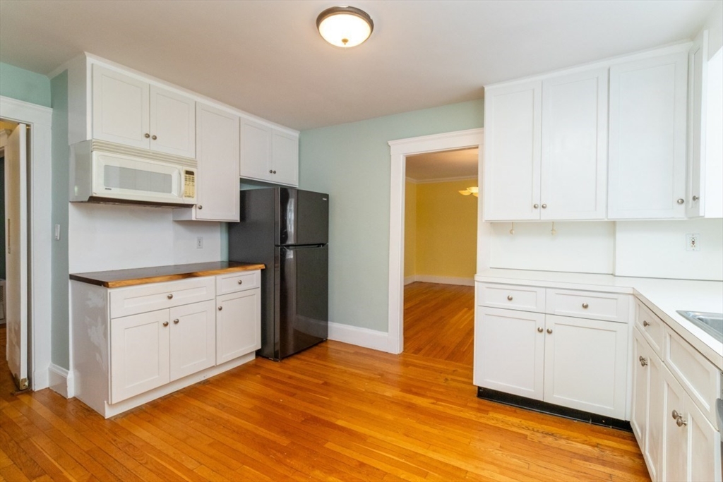 142 Jackson St