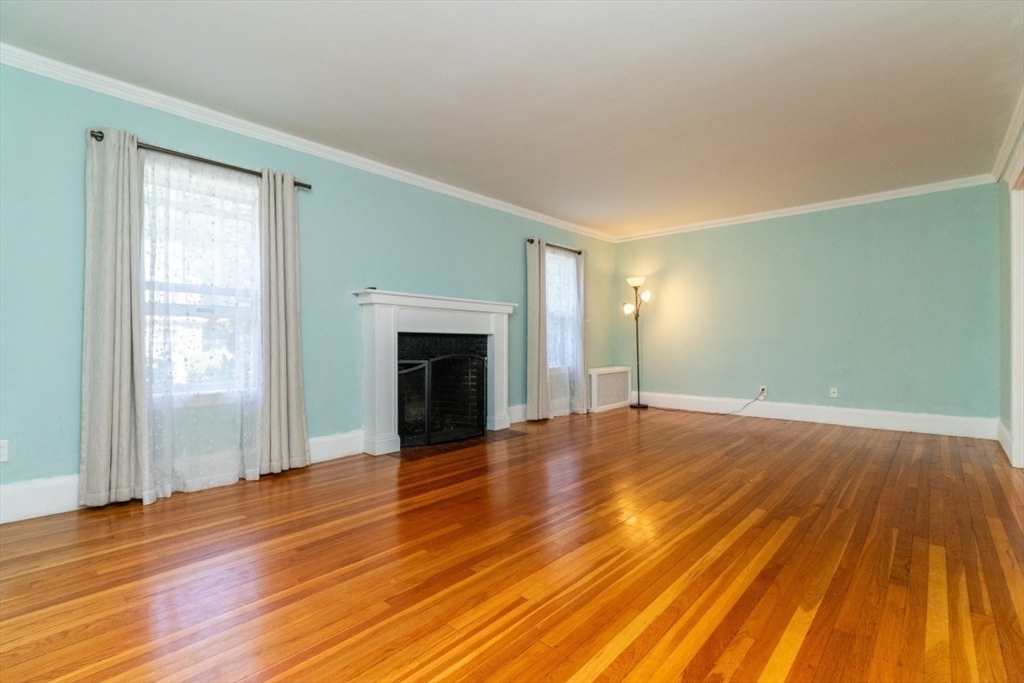142 Jackson St