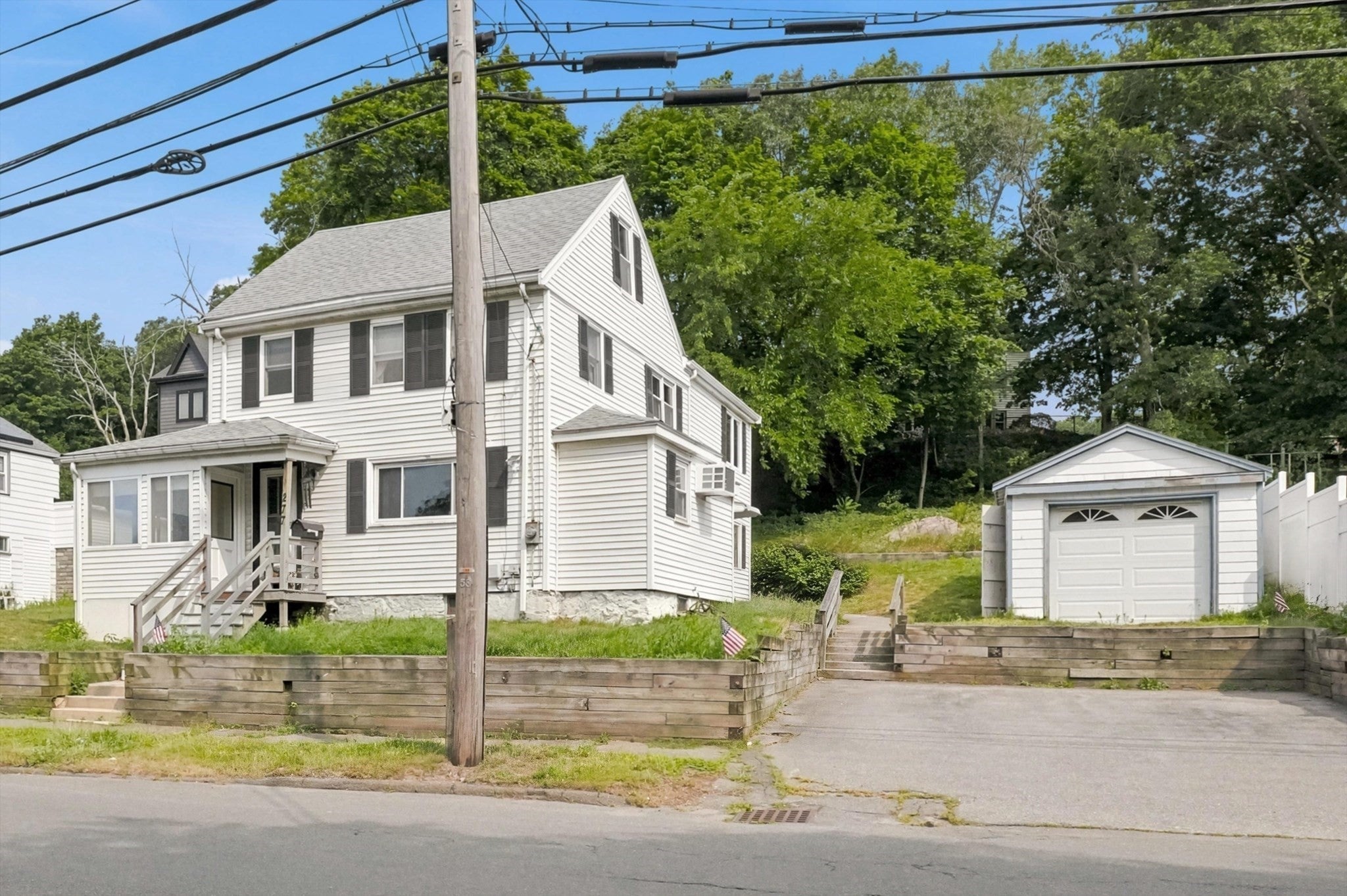 277 Lincoln Ave