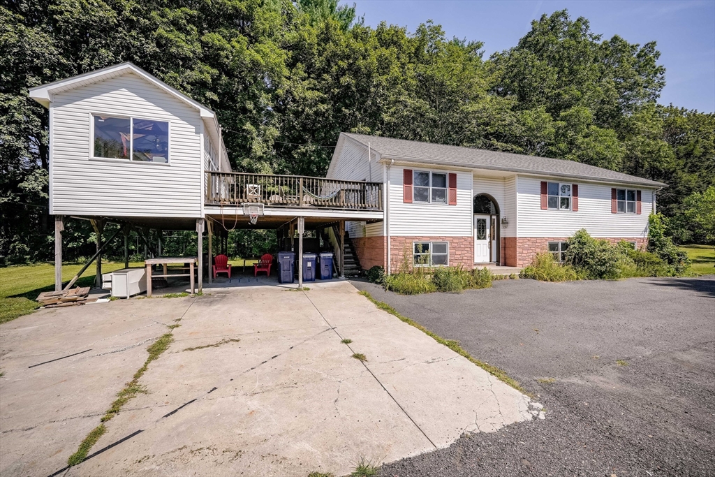 39 Valley Lane