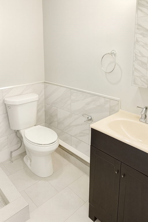 220 Dorchester Street