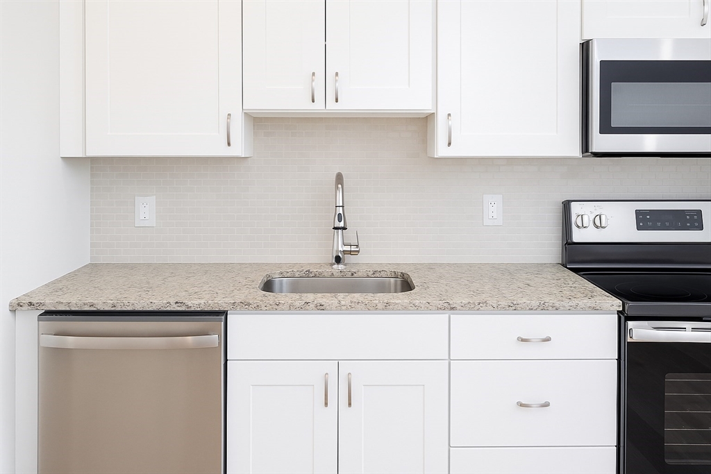 220 Dorchester Street