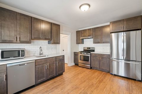 193 Florence St 1L Boston MA 02131