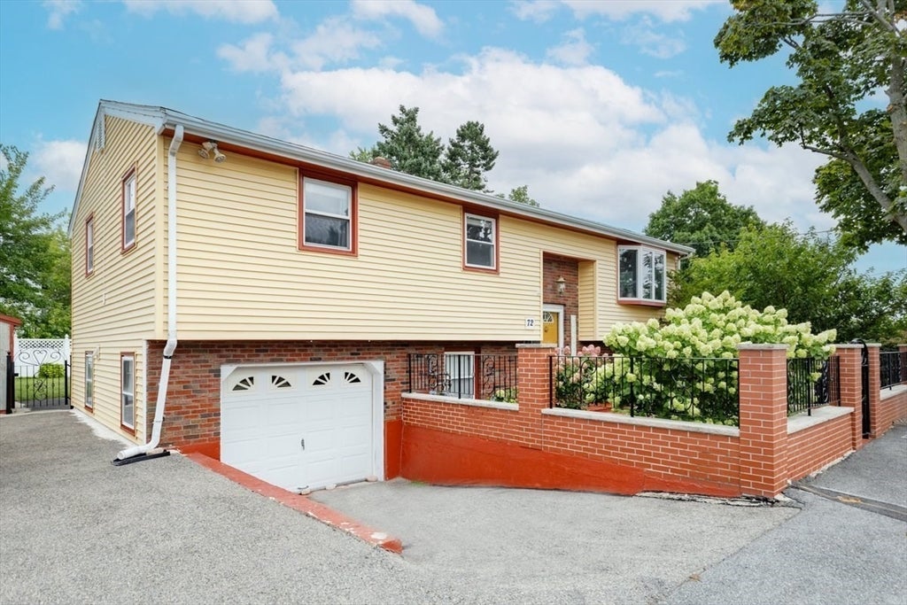 72 True St