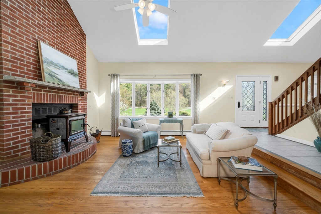 399 Wethersfield St, Rowley, MA Photo #5