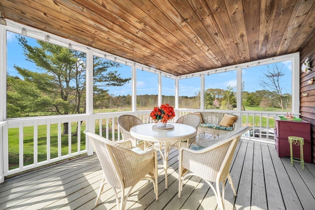 399 Wethersfield St, Rowley, MA Photo #12