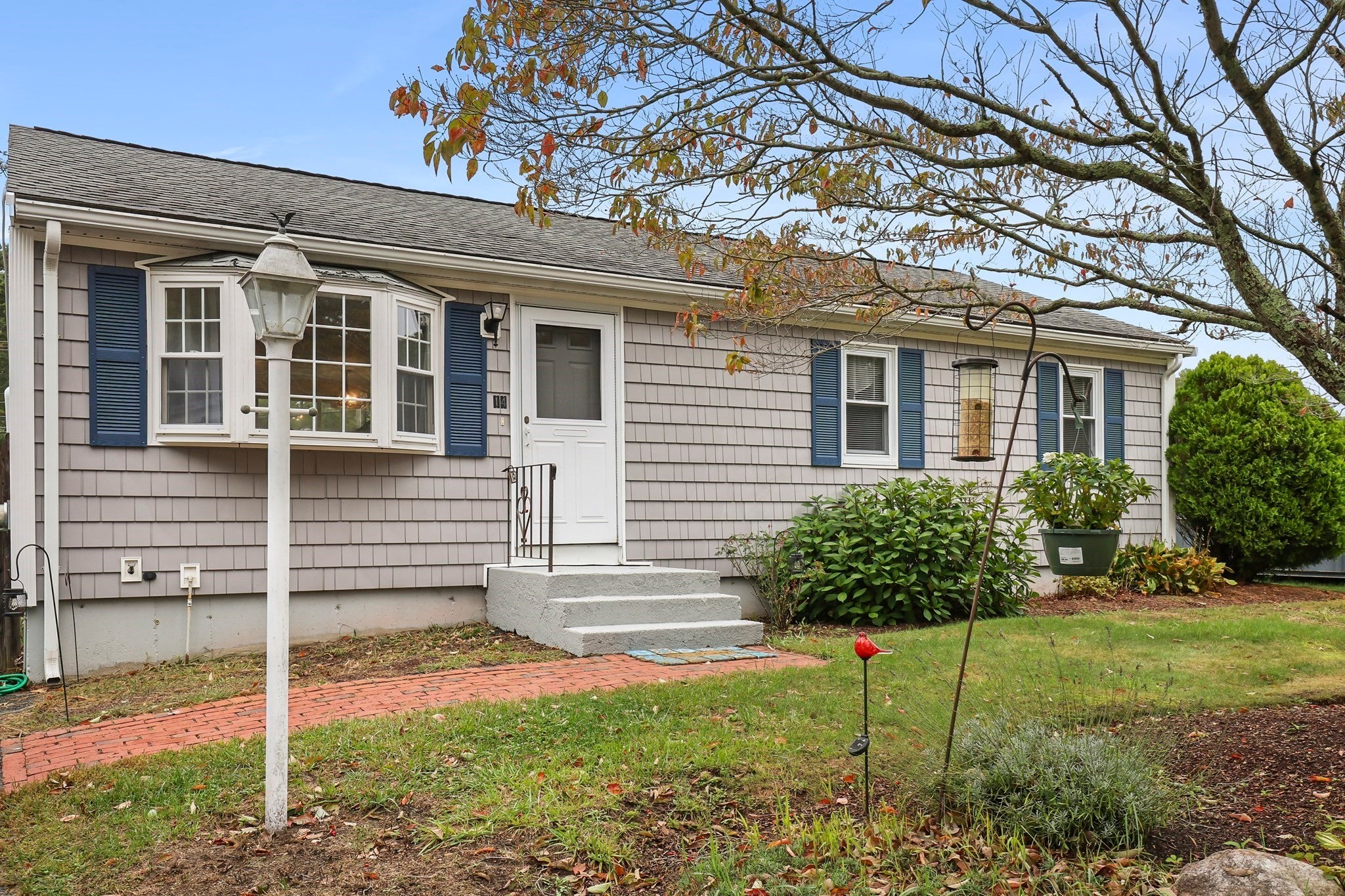 14 Standish Ave, Wareham, MA Photo #2
