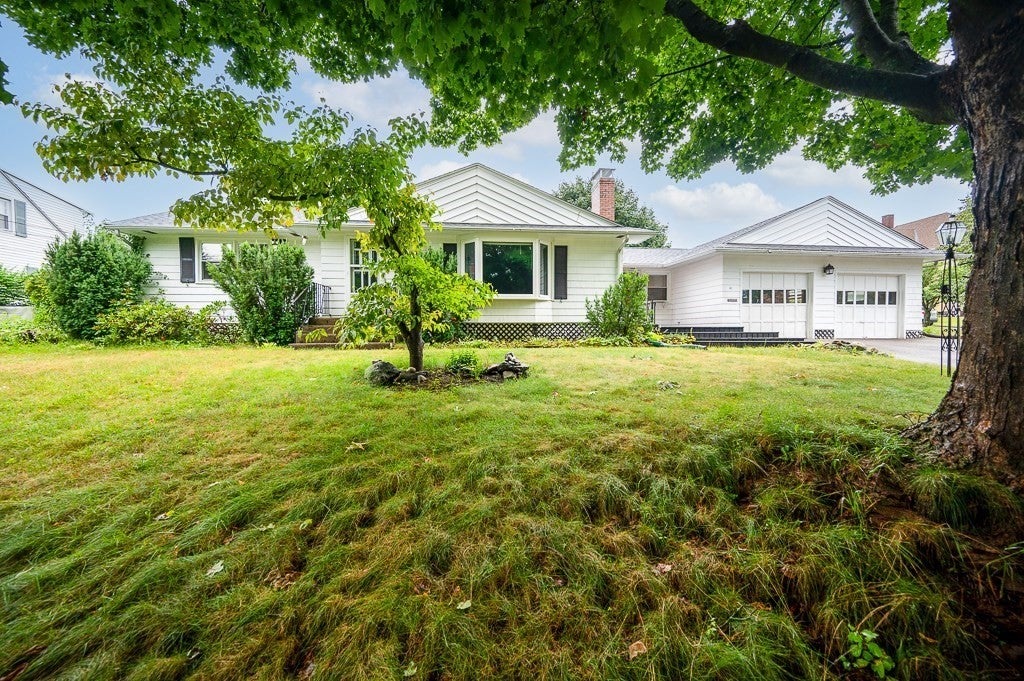 11 Lyndale Rd, Worcester, MA, 11 Lyndale Rd, Worcester, MA Photo #2