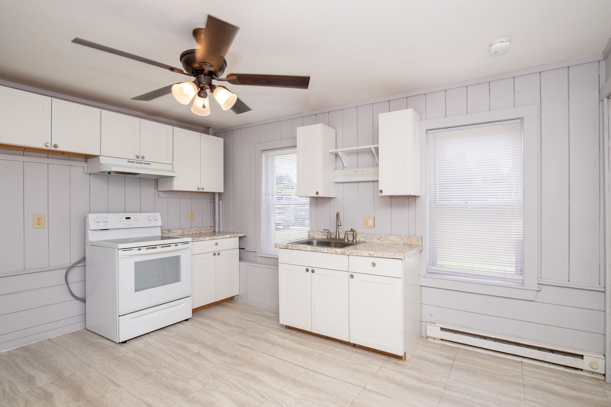 595 Main St, Acushnet, MA Photo #10