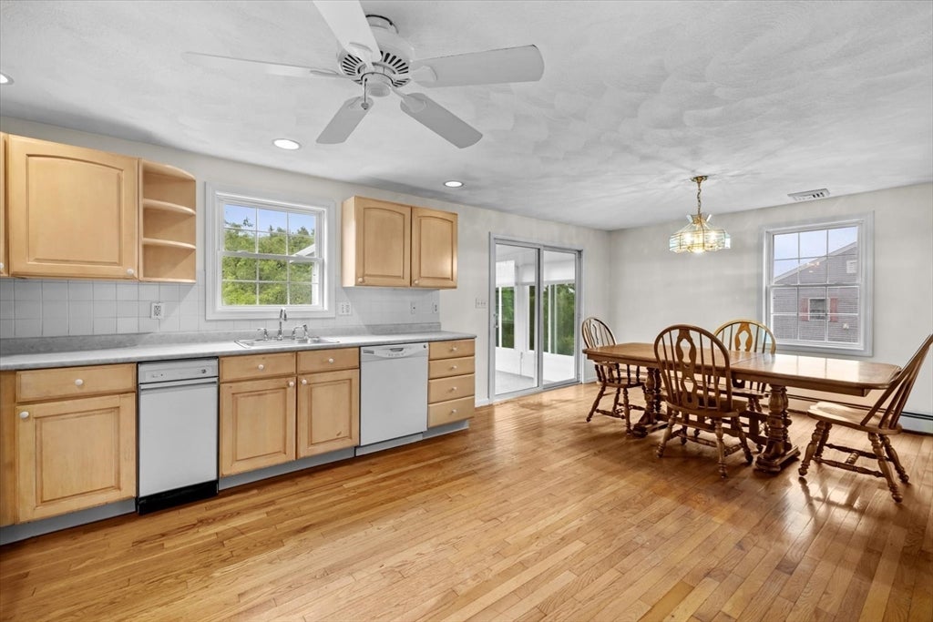 27 Mooney Road, Salem, MA Photo #13