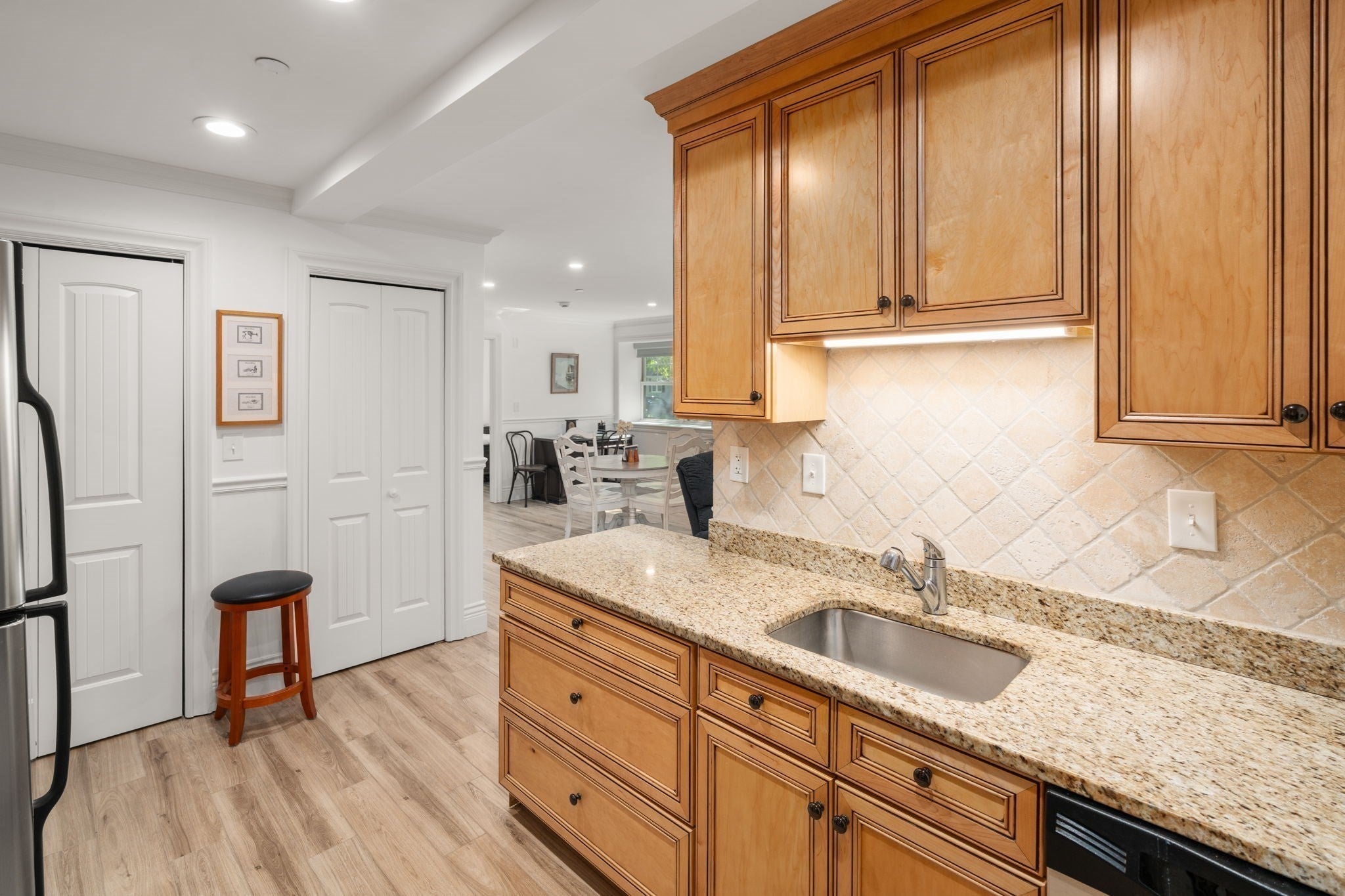 12 Russell Rd #103, Wellesley, MA, 12 Russell Rd #103, Wellesley, MA Photo #2