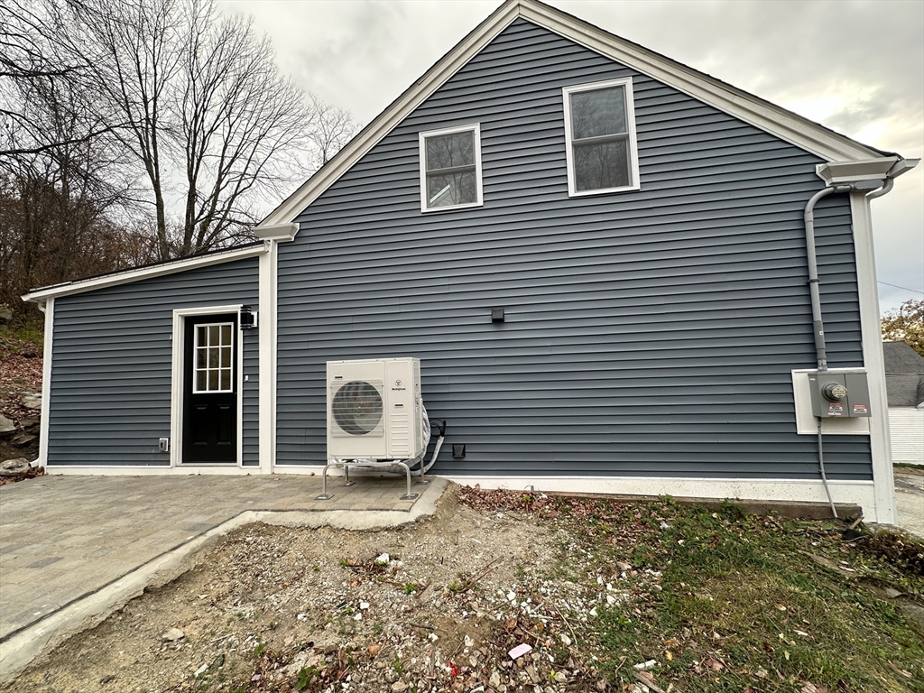21 Lincoln St