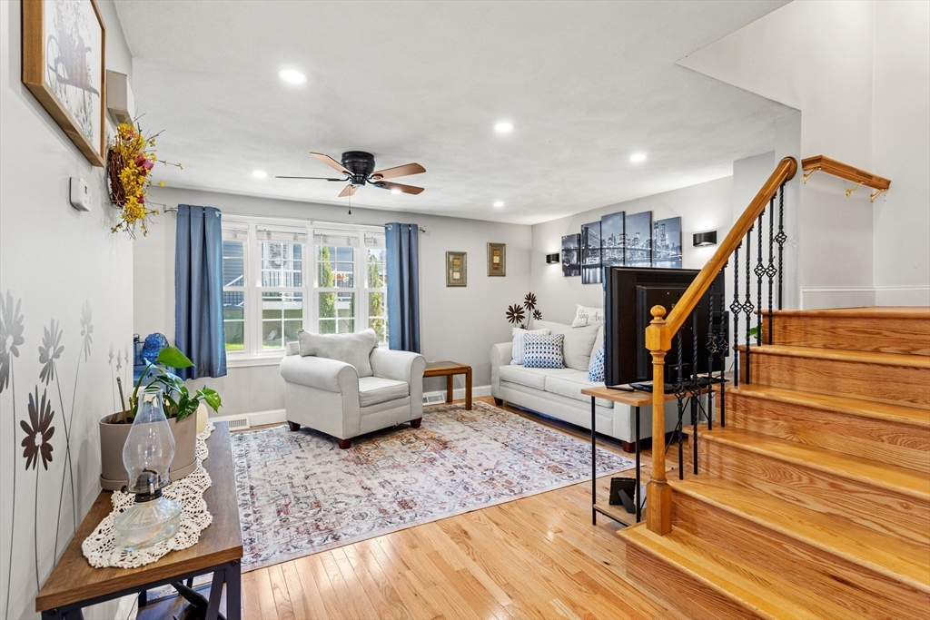22 Briarwood Rd