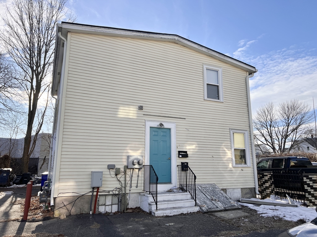 10-R Hodges Ave