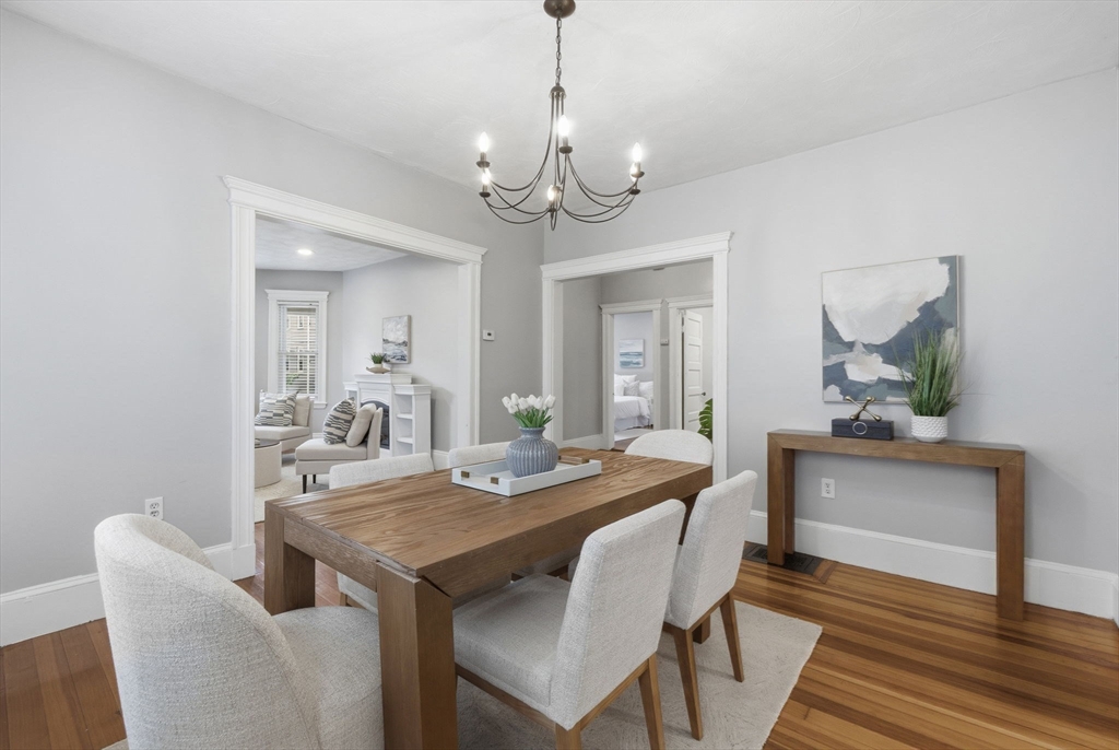 33 Rosemont A