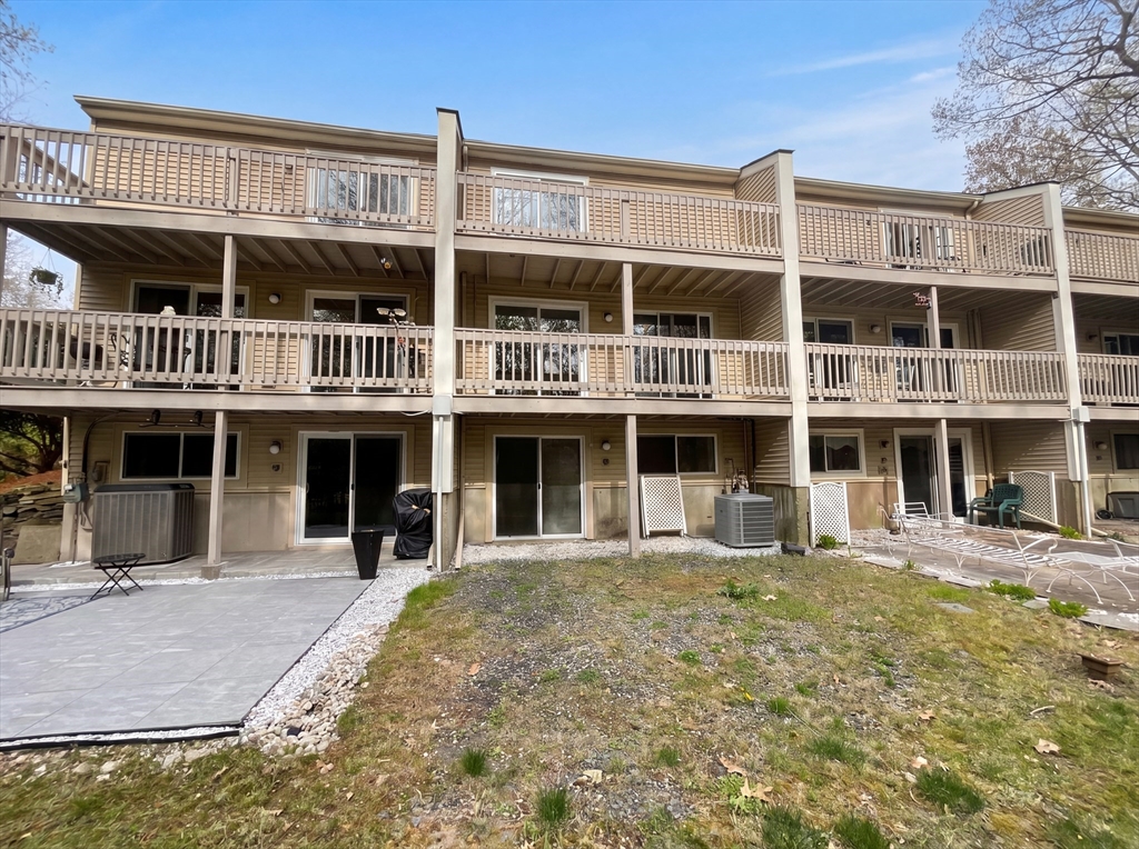 20 Lordvale Blvd 202