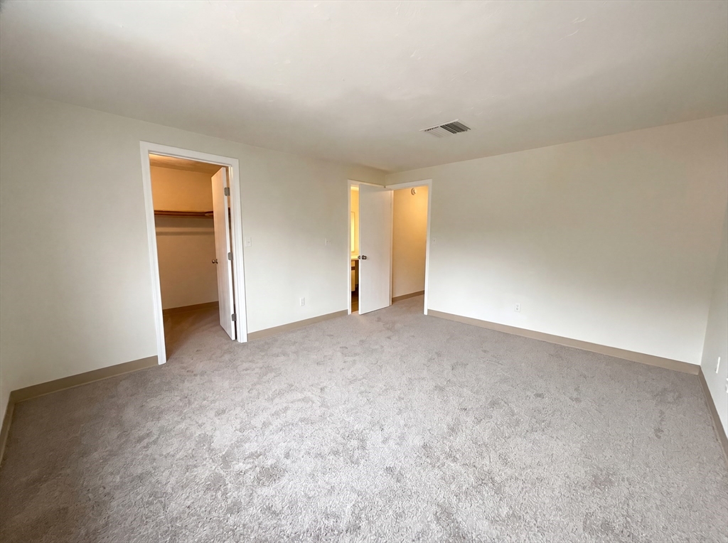 20 Lordvale Blvd 202