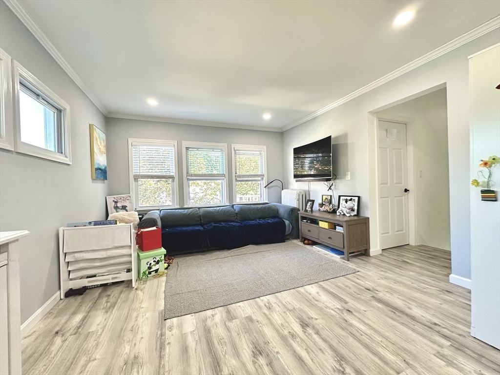 1 Vincent Ave 3