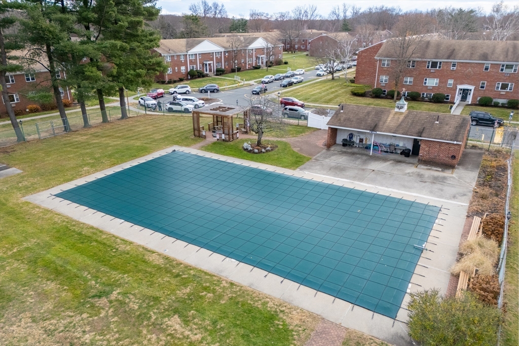 271 Regency Park Dr 271