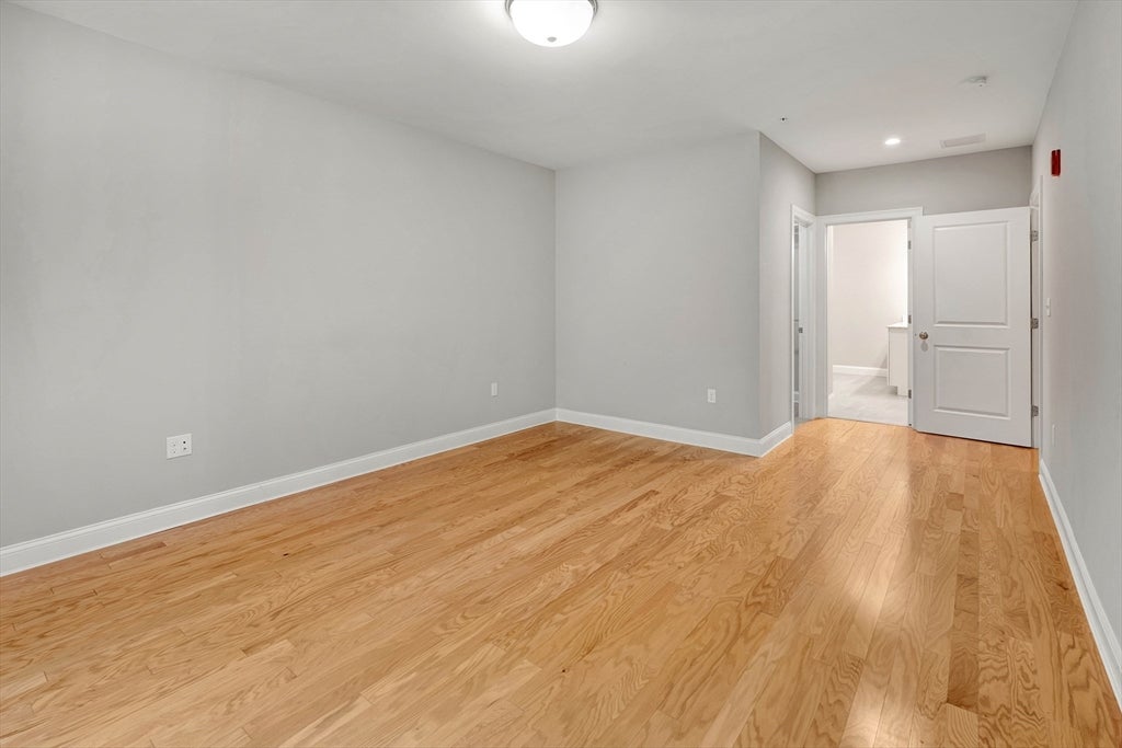 2 Inwood Drive #1009, Woburn, MA, 2 Inwood Drive #1009, Woburn, MA Photo #14