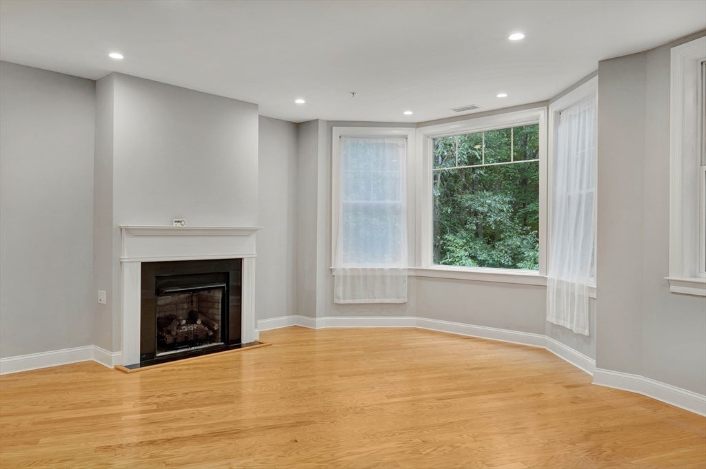 2 Inwood Drive #1009, Woburn, MA, 2 Inwood Drive #1009, Woburn, MA Photo #5