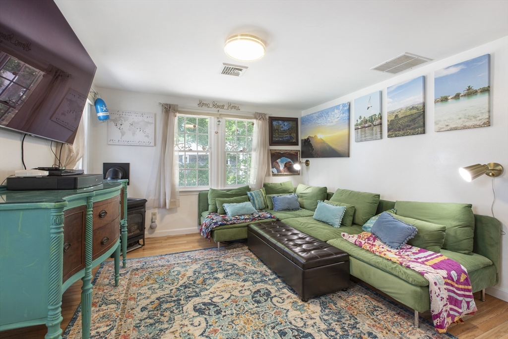 9-B Theatre Colony Way